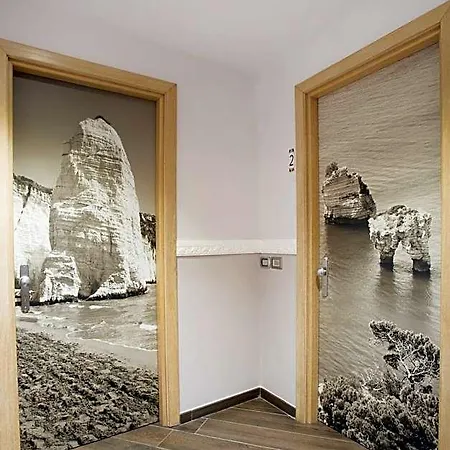 Relais Parallelo 41 4* Βιέστε